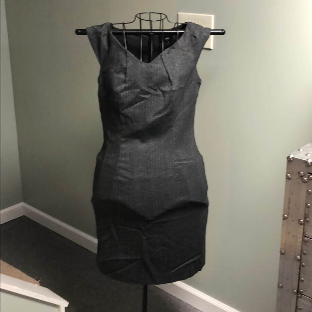 Gray sleeveless dress
